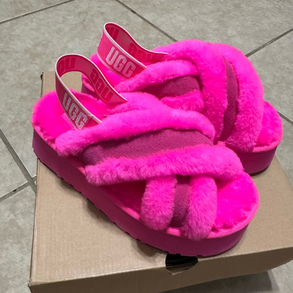 UGG Pink Fluffy Sandals